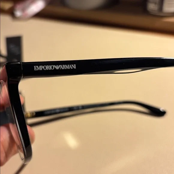 Emporio Armani EA3228 model eyeglasses - Picture 4 of 8